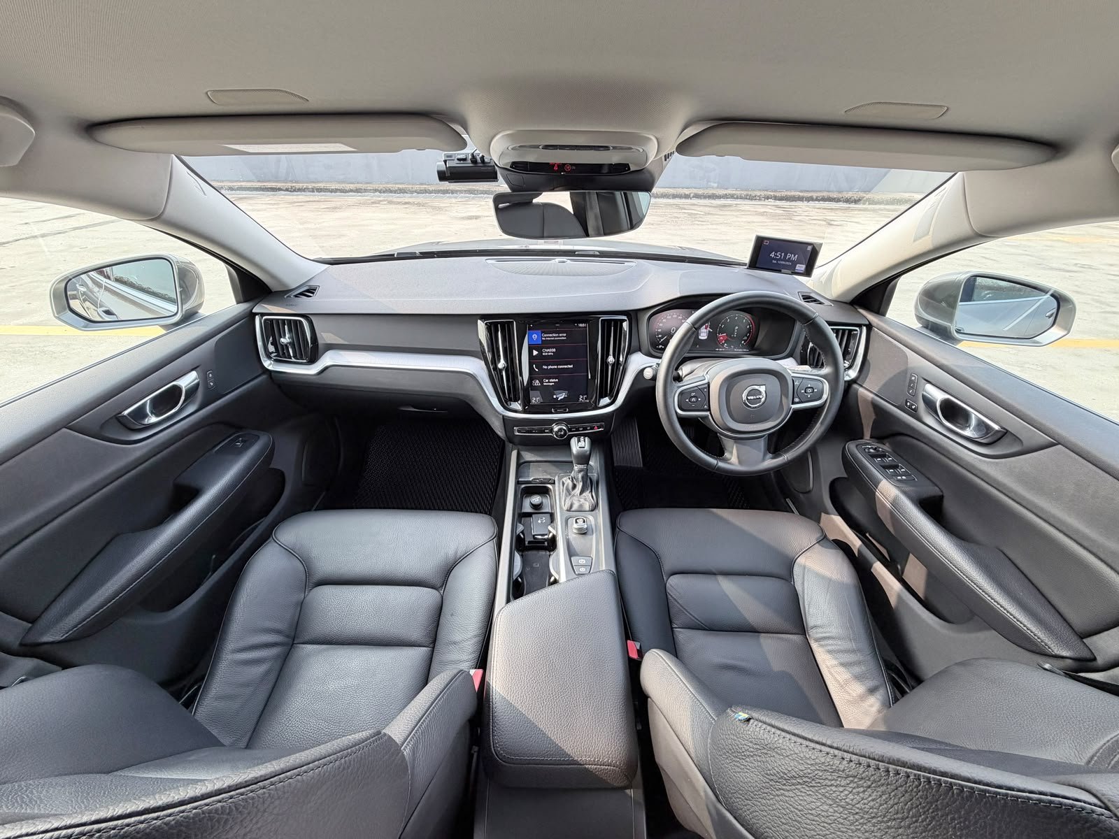 Volvo S60 T4 Momentum photo 5